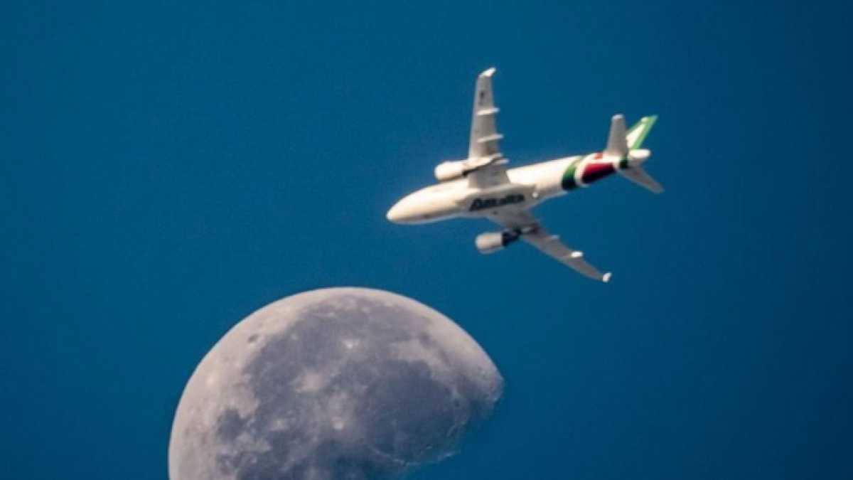 Immagine di Alitalia al fondo di un fallimento di sistema