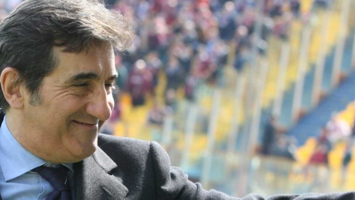 Immagine di Blackstone fa causa a Cairo per 300 milioni, ma non glielo dice di persona
