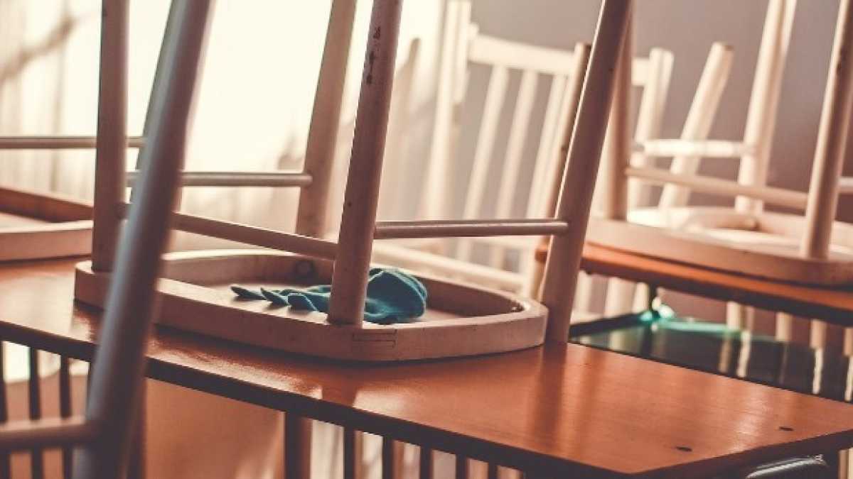 Immagine di Le note sul registro abolite a scuola e gli insegnanti da rimettere in cattedra