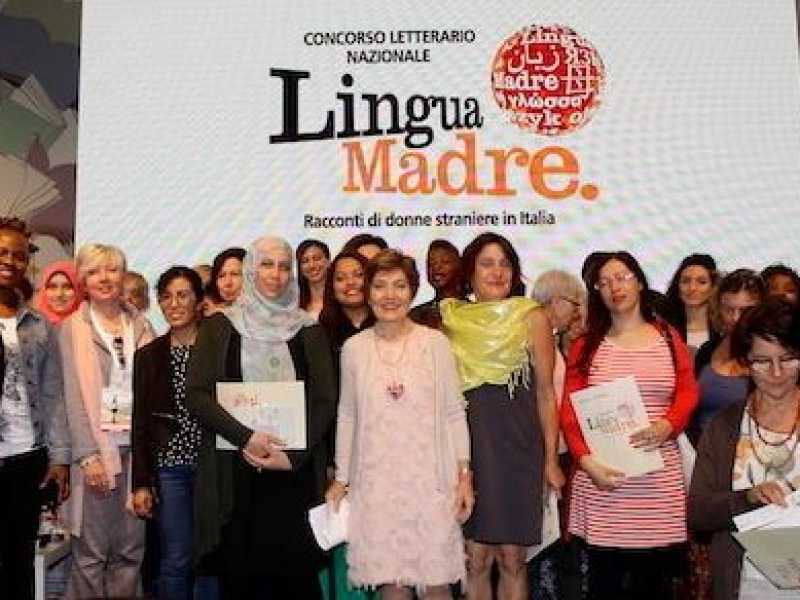 La premiazione del concorso Lingua Madre lo scorso anno a Torino (foto Carlo Cretella)