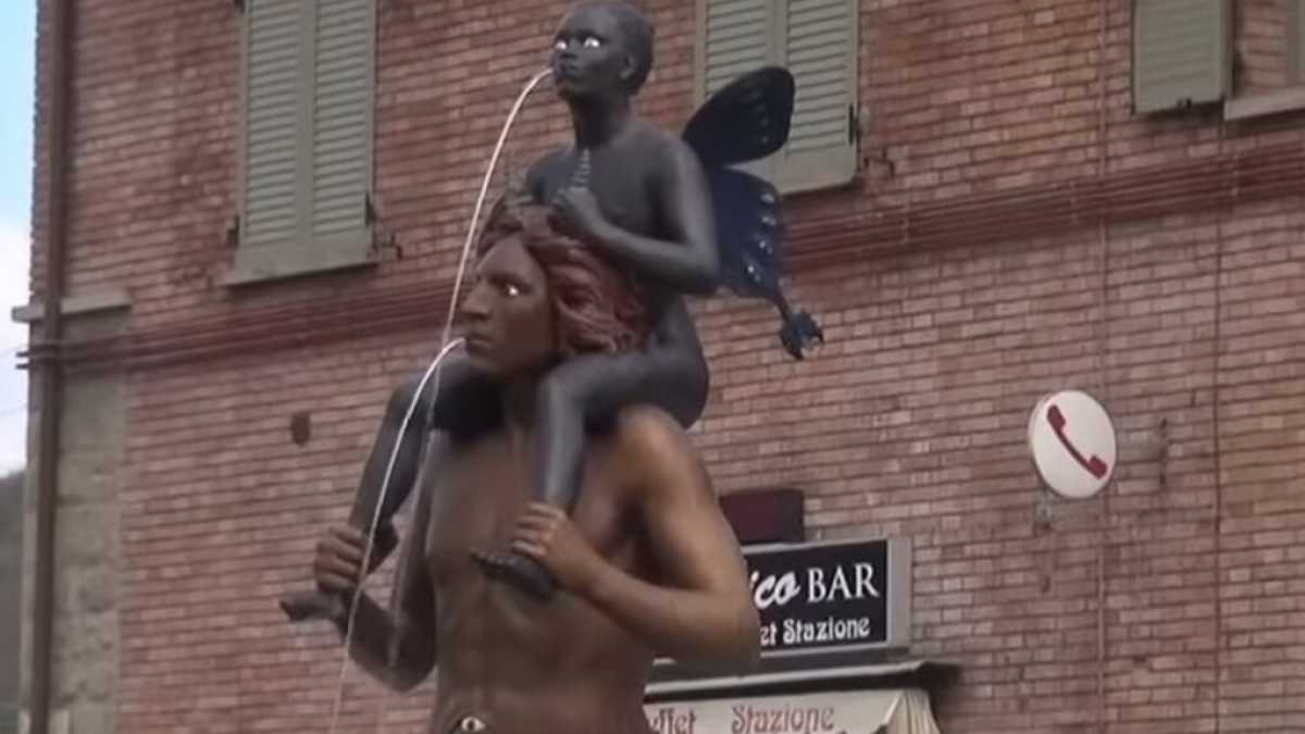 Immagine di E venne l’ora del pissing catto-sovranista