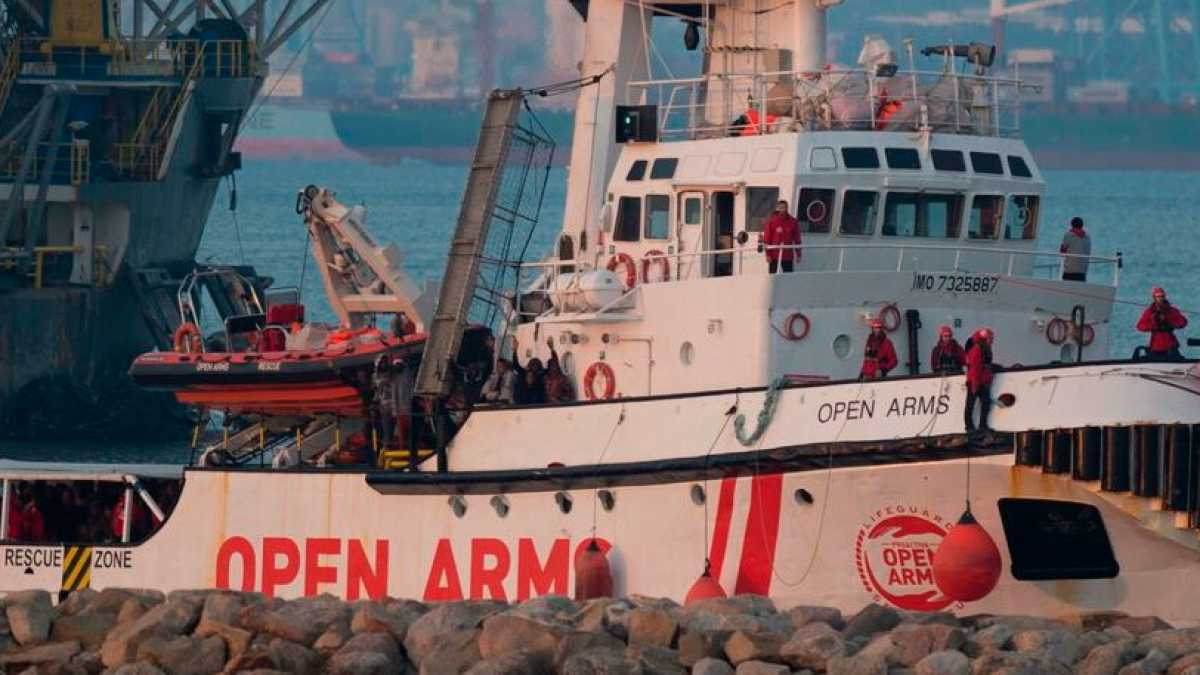 Immagine di Sulle ong "taxi del mare" Zuccaro smonta il "teorema Zuccaro"