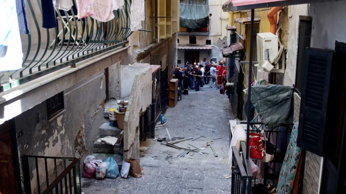 Immagine di Nell'Italia sovranista la Spagna s'incarica di riqualificare i quartieri spagnoli di Napoli
