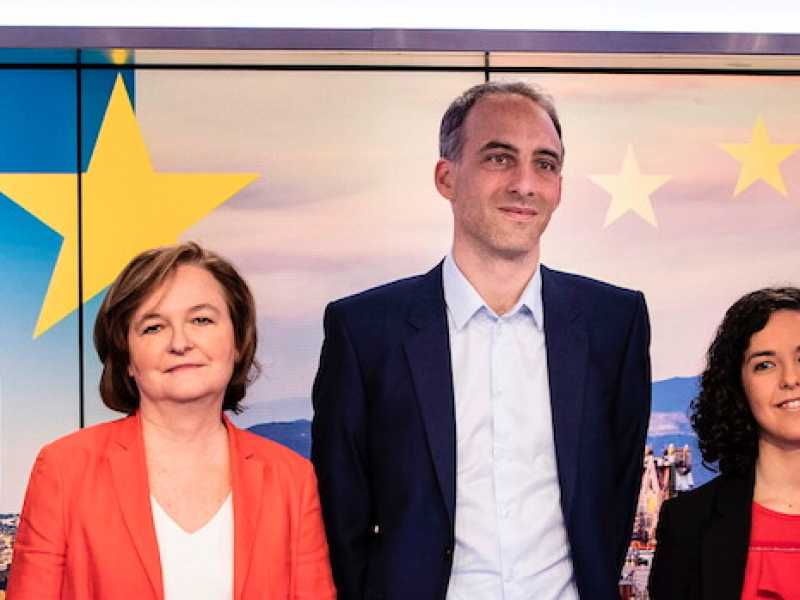Un dibattito televisivo francese in cui sono presenti i candidati dei maggiori partiti alle europee. Al centro Rapha&euml;l Glucksmann (Foto LaPresse) 