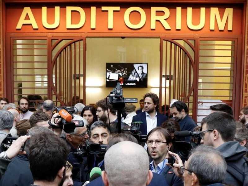  In vista dell'elezioni Europee un incontro organizzato dal Partito democratico presso l'Auditorioum di Largo Mahler con Matteo Renzi e Carlo Calenda (foto LaPresse)