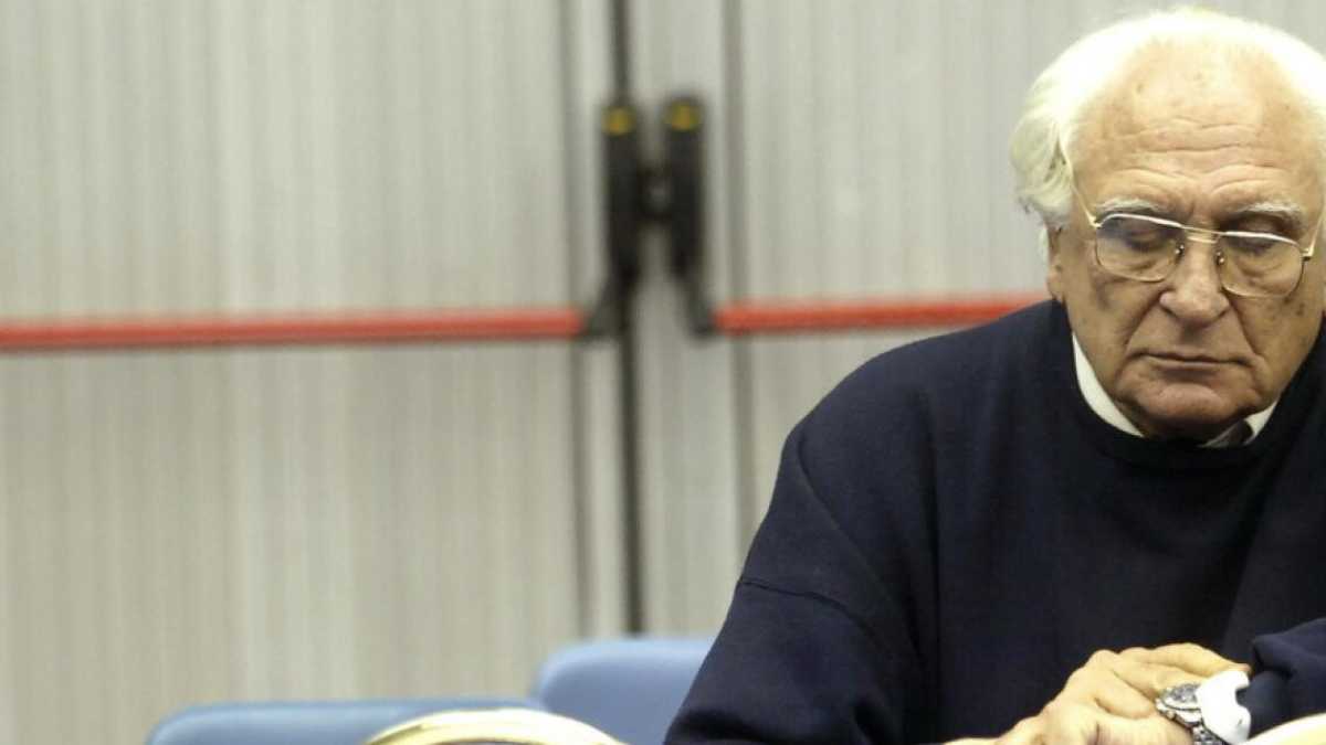 Immagine di Come si uccide Radio Radicale