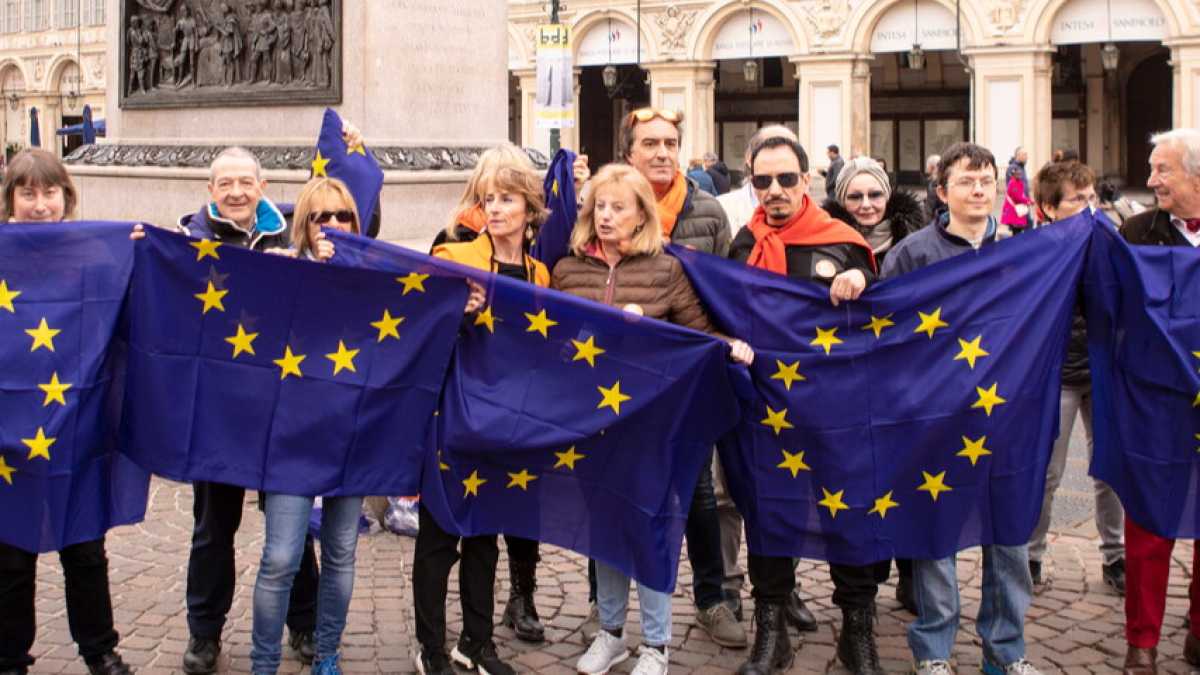 Immagine di Buone ragioni per gridare prima gli europei