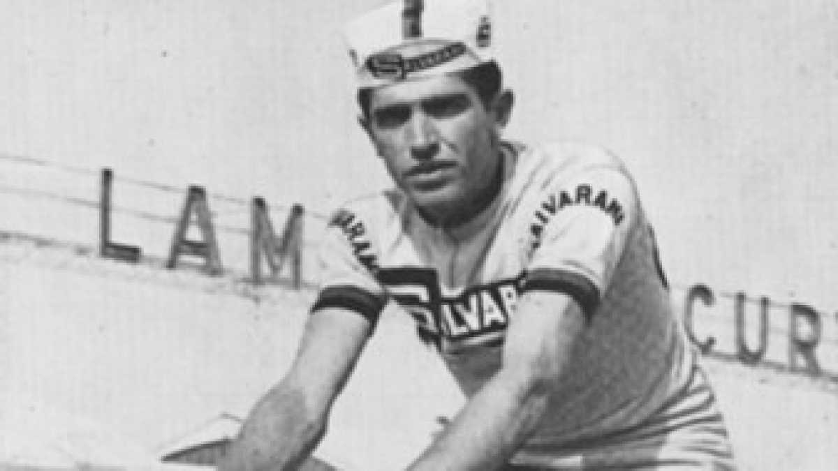 Immagine di Tra Gimondi e Adorni. Il ciclismo con più spine che rose di Gilberto Vendemiati