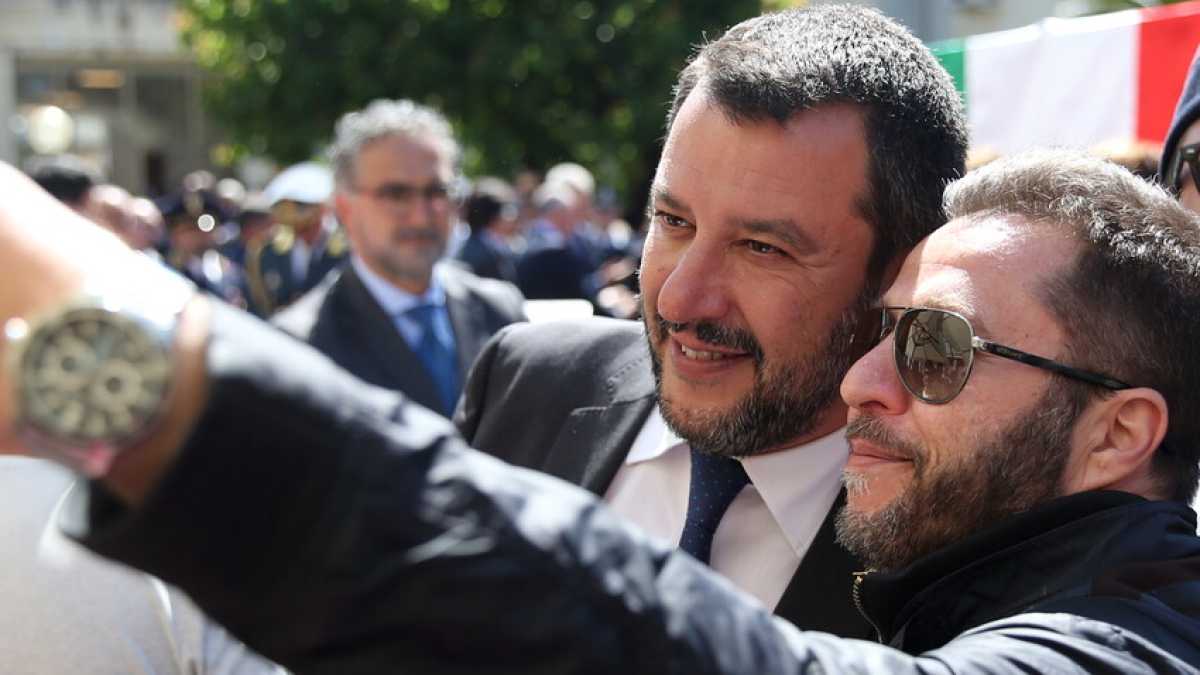 Immagine di Salvini al ficodindia