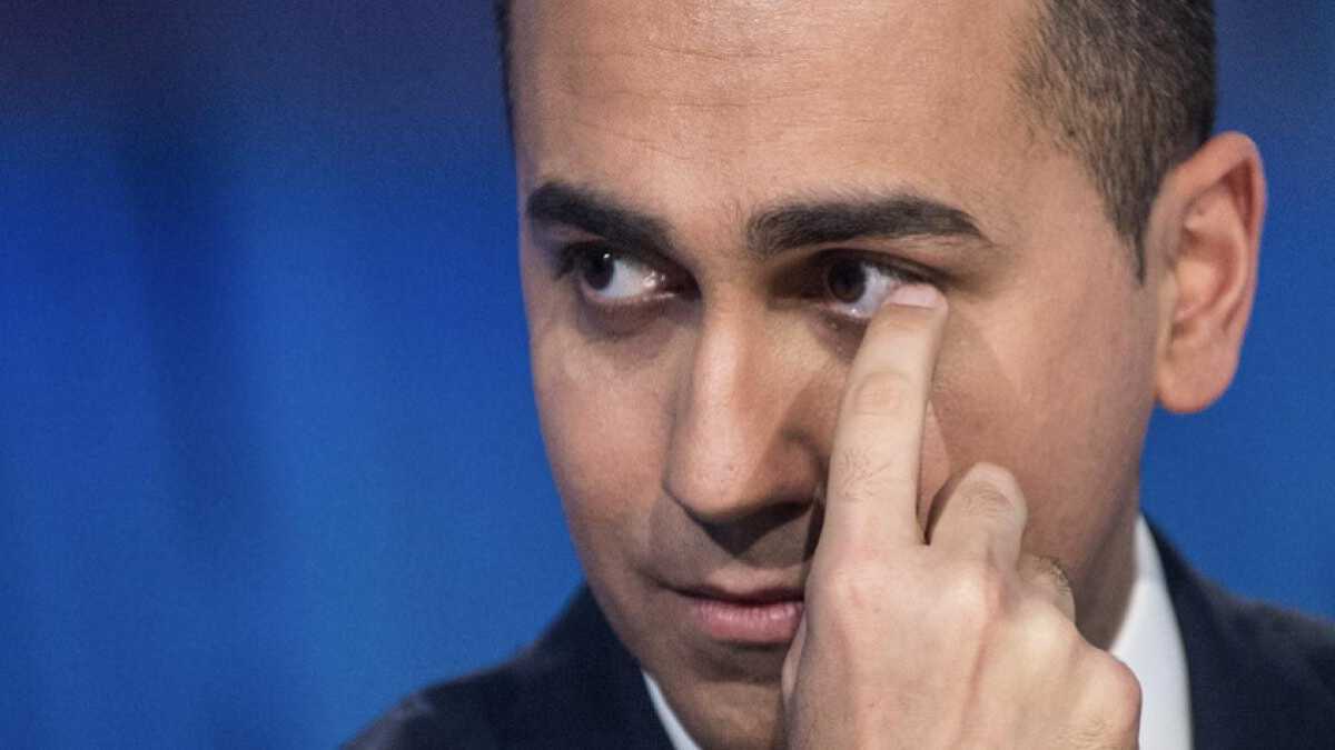 Immagine di I quattro livelli della sconfitta di Di Maio, più piuma che ago