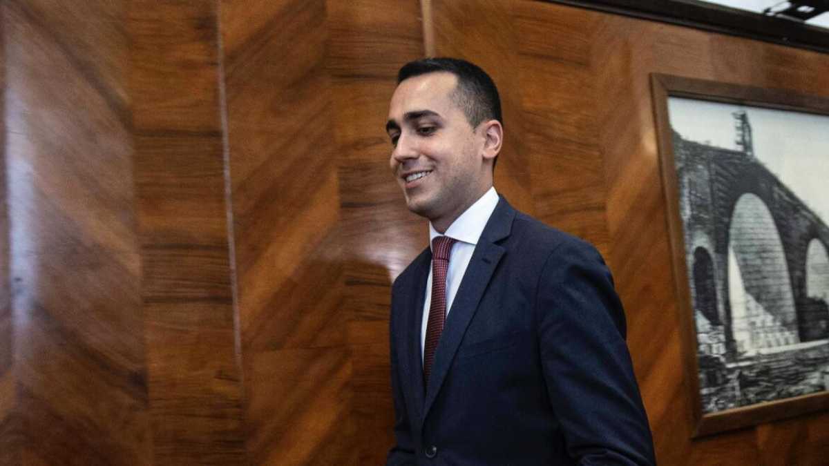 Immagine di La lettera dell'Ue al governo e il referendum su Di Maio