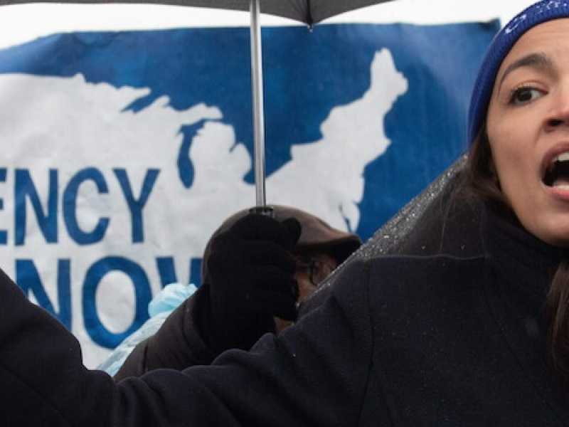 La giovane deputata dei democratici americani, Alexandria Ocasio-Cortez (Foto LaPresse)
