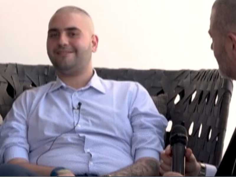 Paolo Palumbo nel frame di in un'intervista alle Iene