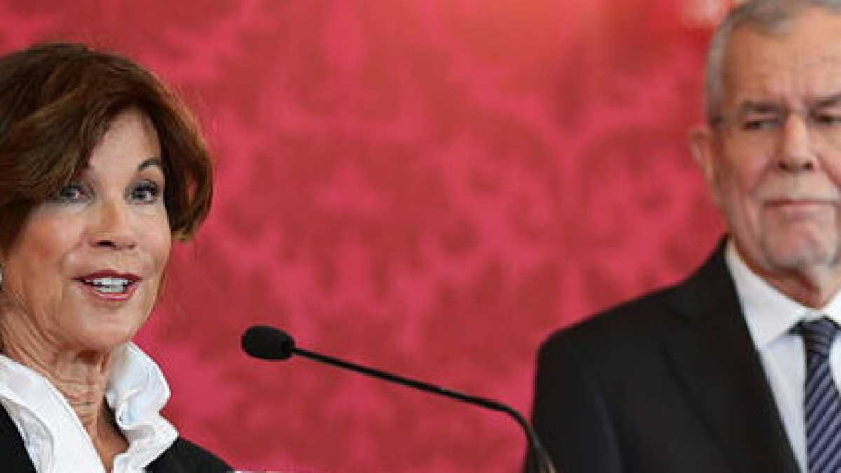 Immagine di Brigitte Bierlein, la nuova cancelliera austriaca che mette tutti d'accordo
