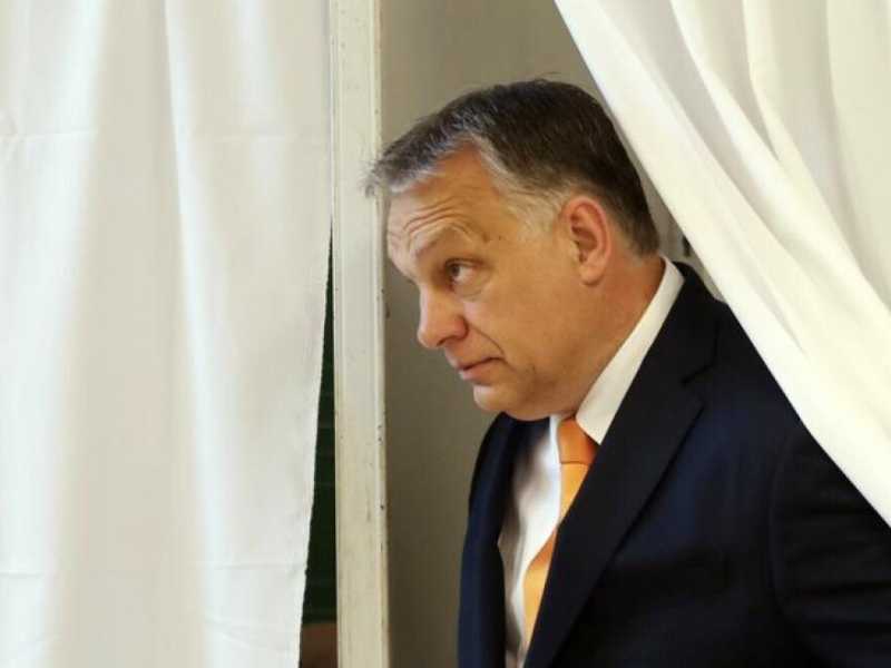Viktor Orb&aacute;n (foto LaPresse)