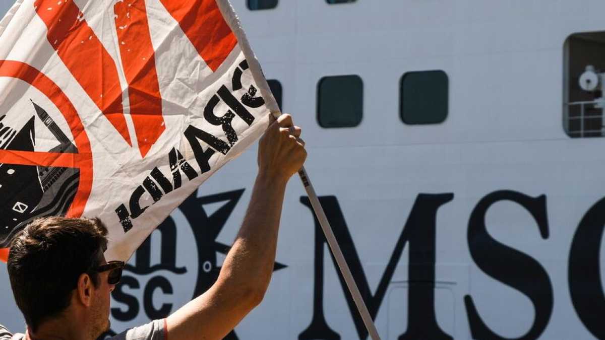 Immagine di L'incidente in laguna a Venezia inchioda il M5s sul tema grandi navi