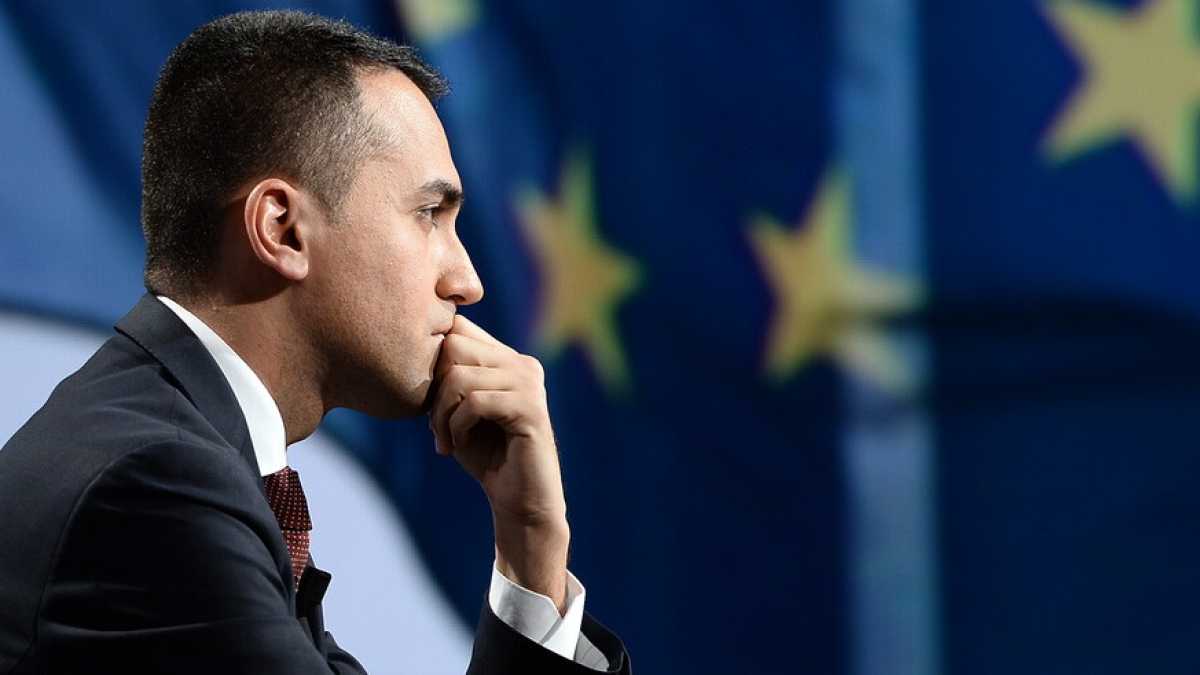 Immagine di “Sono disperati”. I Cinque stelle non sanno più con chi sistemarsi in Ue