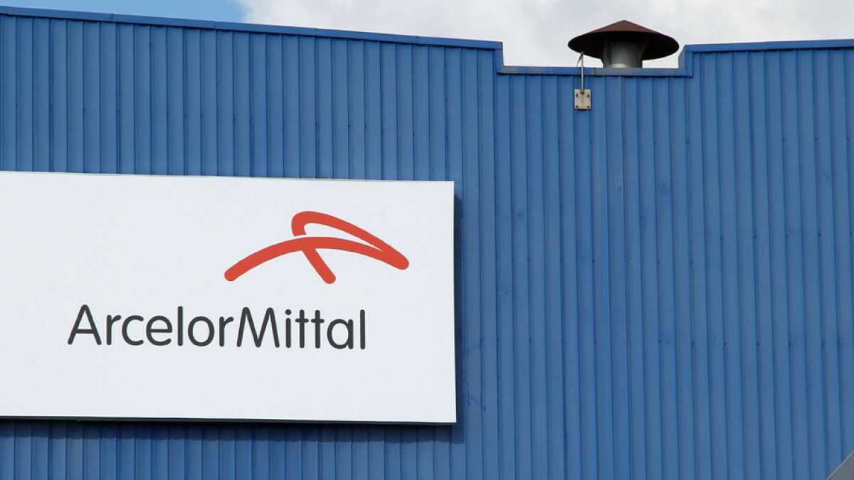 Immagine di ArcelorMittal mette Ilva in cassa integrazione. Avvisare Di Maio