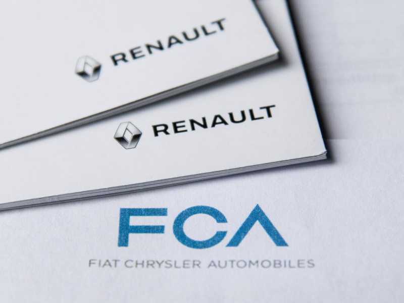 La non fusione tra Fca e Renault e l'incontro tra Salvini e Di Maio