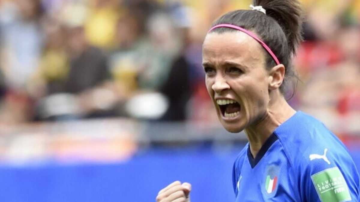 Immagine di Il carro del calcio femminile italiano è già strapieno