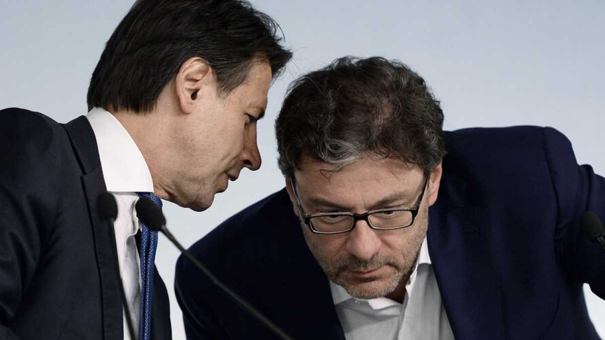 Immagine di Non tutti vogliono Giorgetti in Europa. Zingaretti è stufo del Pd diviso