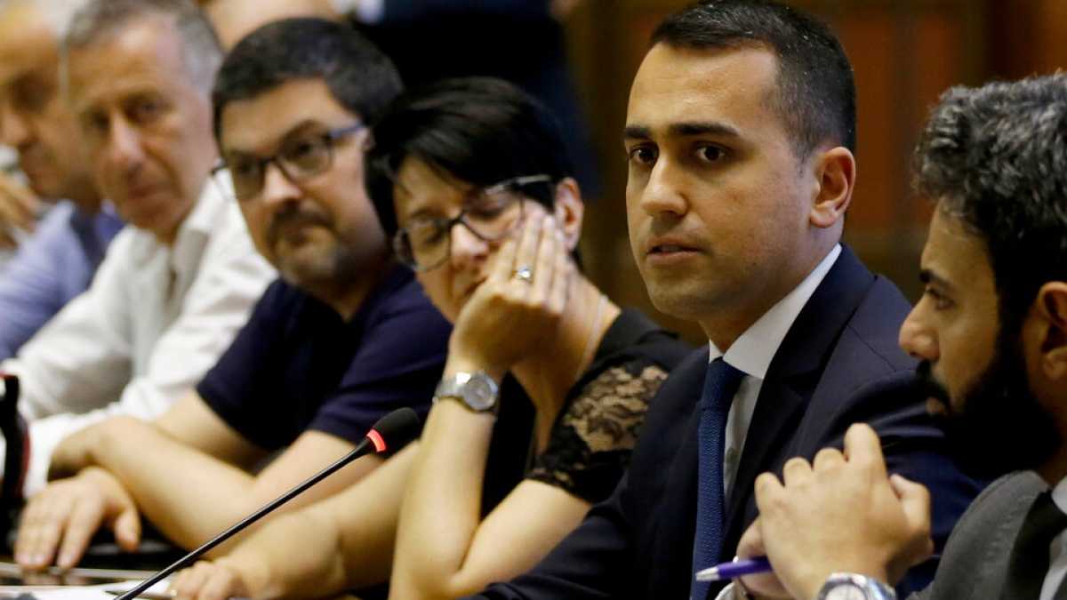 Immagine di Whirlpool prende tempo. La vera trattativa con Di Maio inizia adesso (e parte male)
