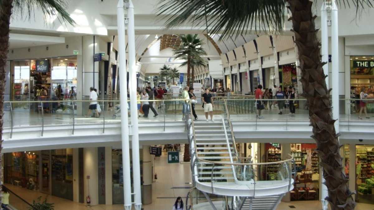 Immagine di Ecco l'Italia dei centri commerciali che resiste alle chiusure domenicali
