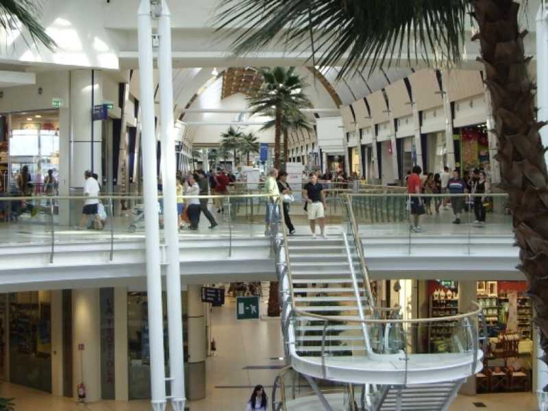 Ecco l'Italia dei centri commerciali che resiste alle chiusure domenicali