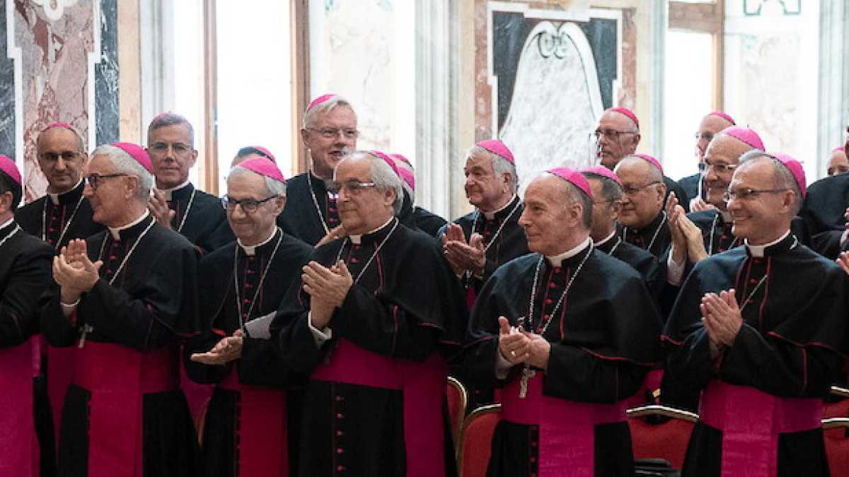 Immagine di “Vietato criticare alle spalle il Papa”. Francesco dà l’ultimatum ai nunzi