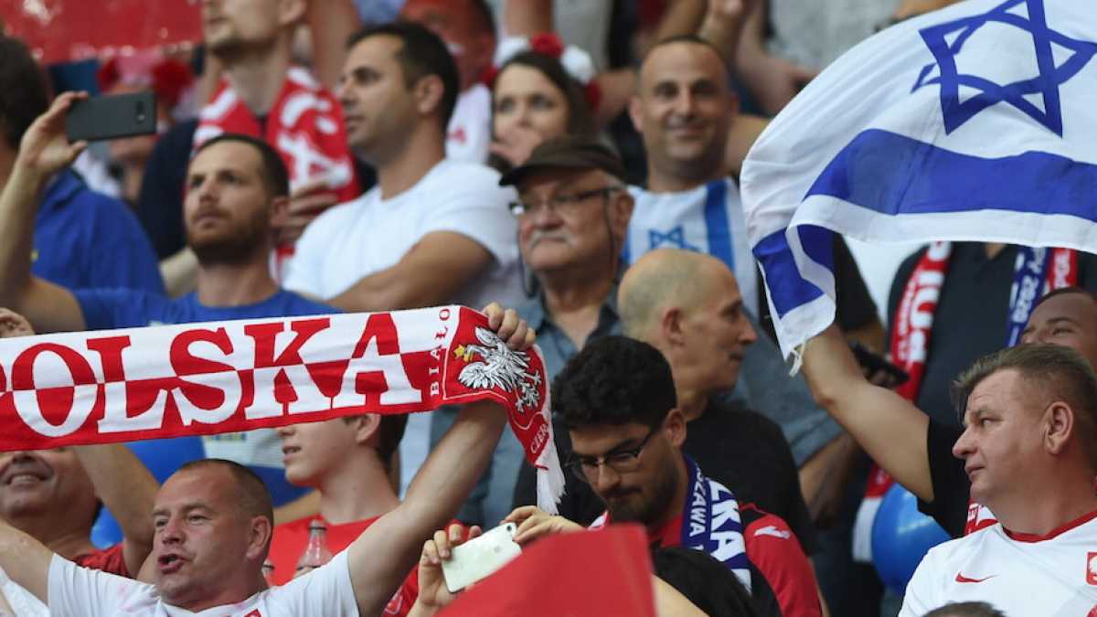 Immagine di Un post antisemita della Federcalcio polacca riapre lo scontro tra Varsavia e Tel Aviv