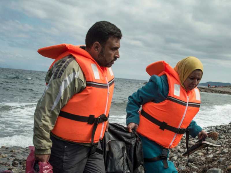Sbarchi di migranti sull'Isola greca di Lesbos (LaPresse)