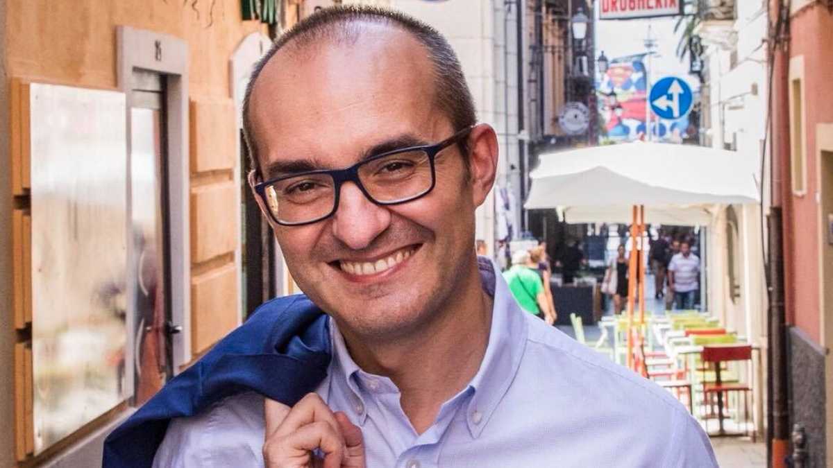 Immagine di Chi è Truzzu, il candidato (molto) di destra che ha conquistato Cagliari