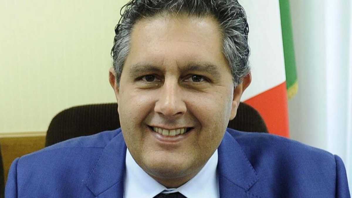 Immagine di Toti ci spiega cosa vuole dire portare “più democrazia” dentro Forza Italia