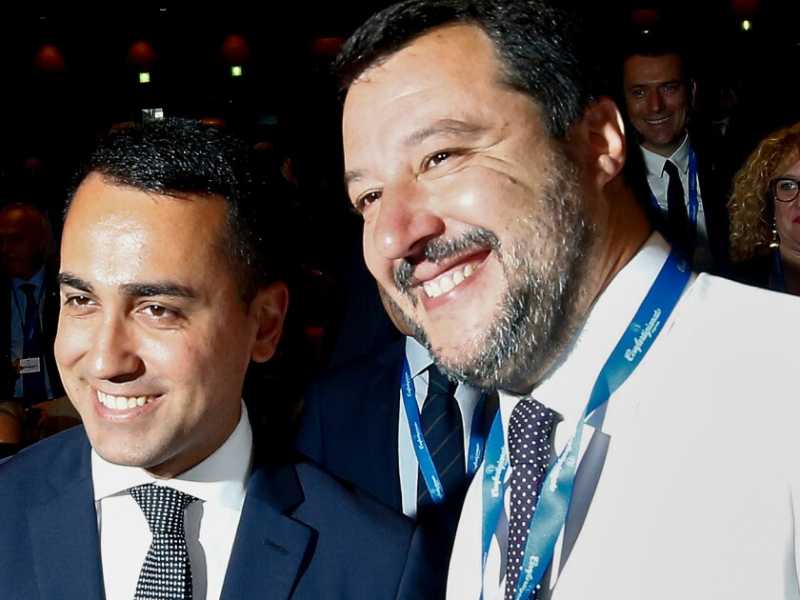 Un'altra cartolina da "un anno bellissimo”. Anche la pressione fiscale torna a salire