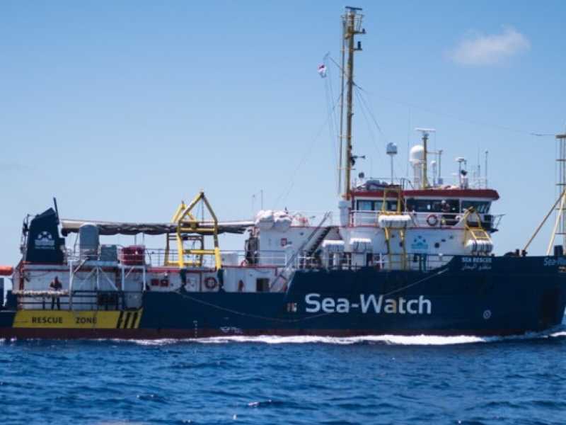 La nave Sea Watch 3 (Foto presa dalla pagina Facebook di Sea Watch)
