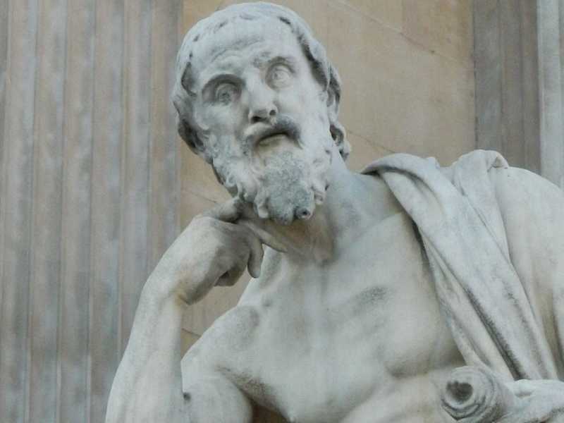 Una statua del filosofo Erodoto (Foto Pixabay)