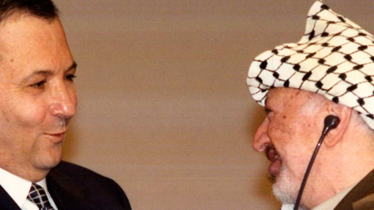 Immagine di Ehud Barak riscende in campo e la sinistra israeliana vuole per sé la sua “libido”