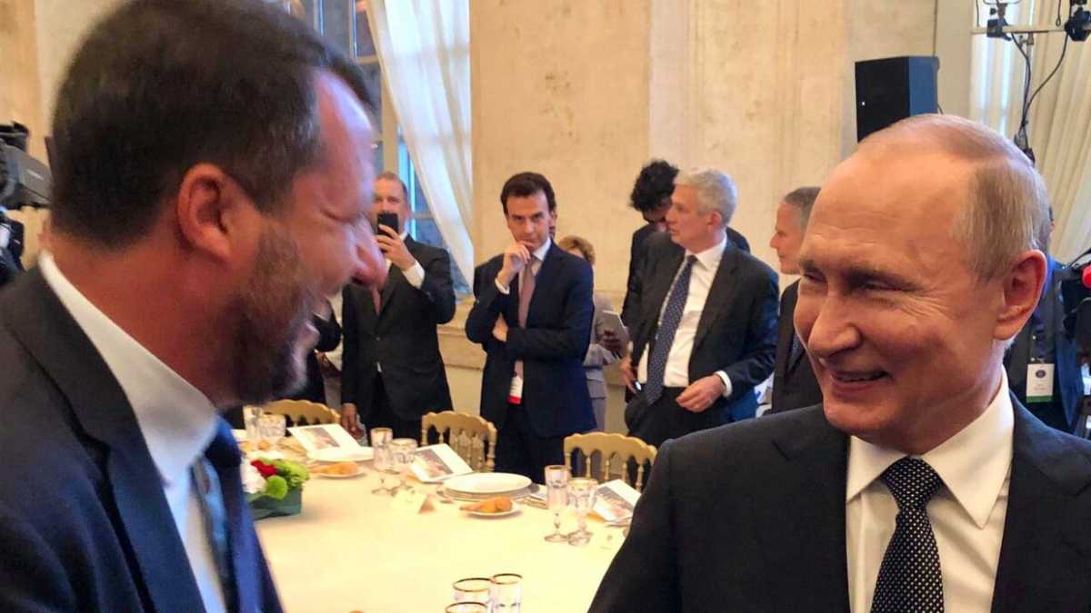 Immagine di Tuffo romano per Putin