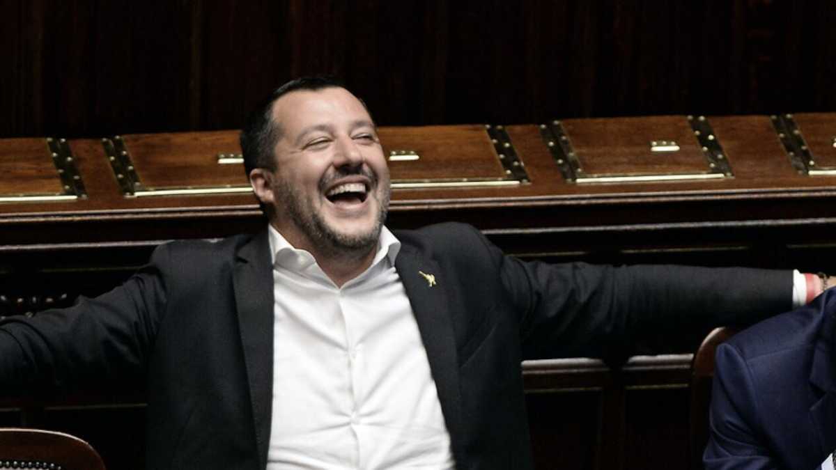 Immagine di Il caos è rimandato a settembre e solo quota 105 può salvare Salvini
