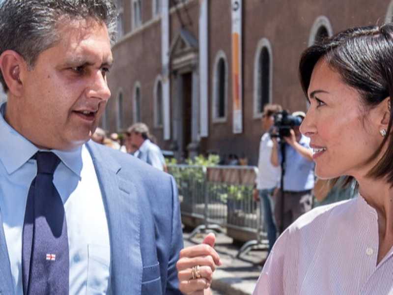 Giovanni Toti e Mara Carfagna (foto LaPresse)
