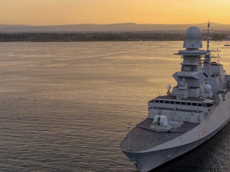 Nave Alpino (Fonte: pagina Facebook Marina Militare italiana)