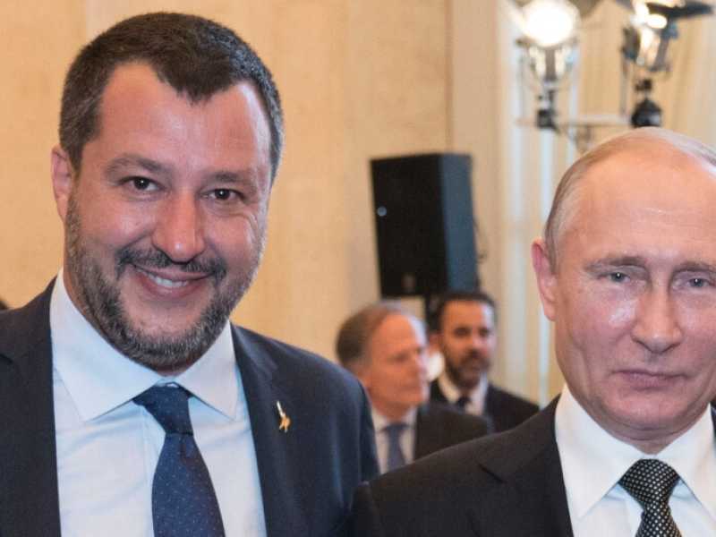 Matteo Salvini e Vladimir Putin (Foto LaPresse)