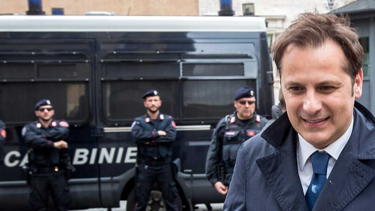 Immagine di L'implosione del M5s a Torino e il ritorno di Siri