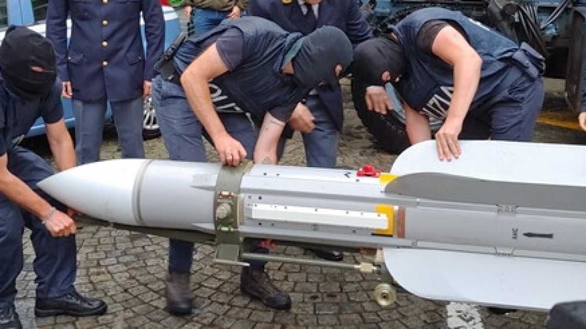 Immagine di Il missile è innocuo (anche per Salvini)