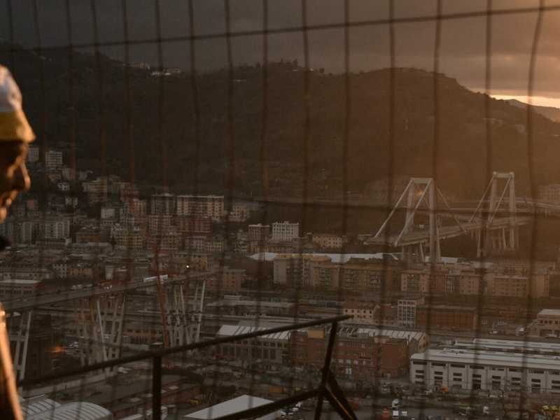 Prima di crollare, il ponte Morandi preoccupava già Autostrade