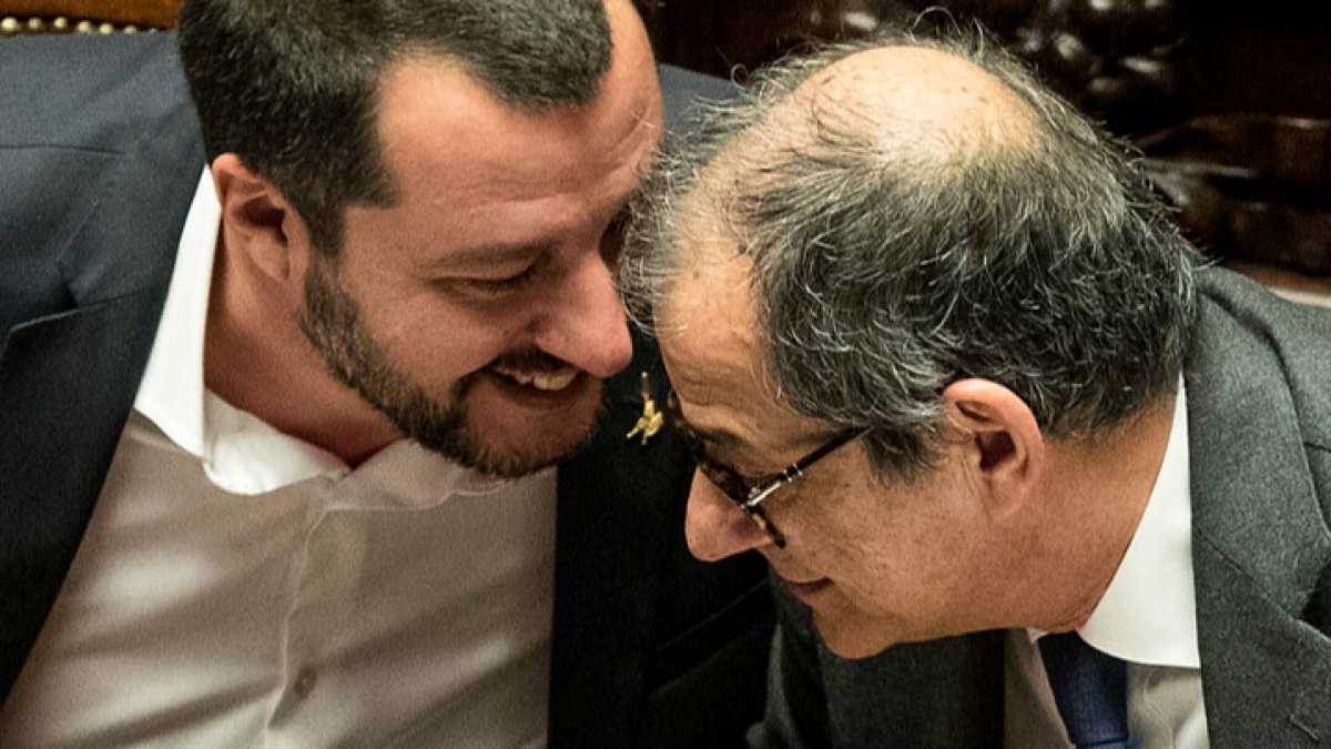 Immagine di Di tasse e altri misteri