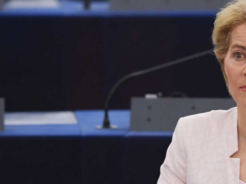 La presidente della Commissione europea, Ursula von der Leyen (Foto LaPresse)