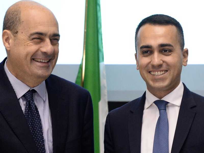Nicola Zingaretti e Luigi Di Maio (foto LaPresse)