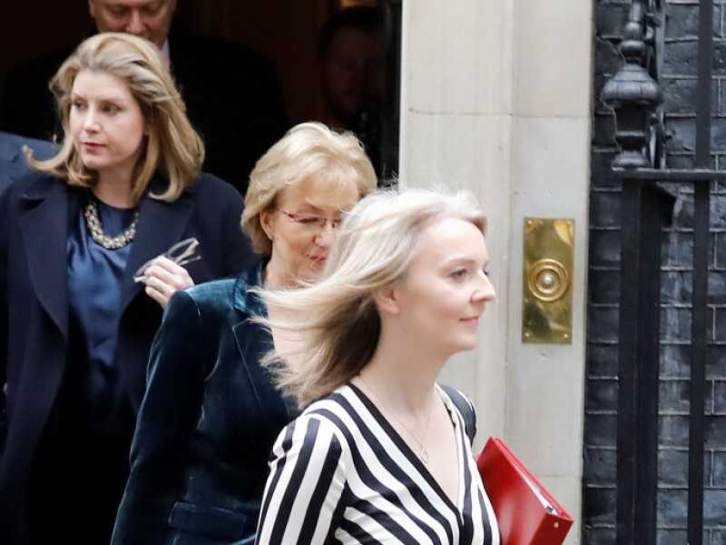 Alcuni dei ministri del governo Johnson, tra cui Javid, Truss e Gove (Foto LaPresse)