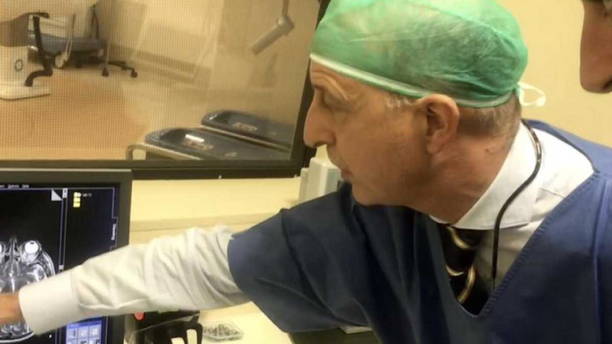 Immagine di Un mezzo sì al suicidio assistito